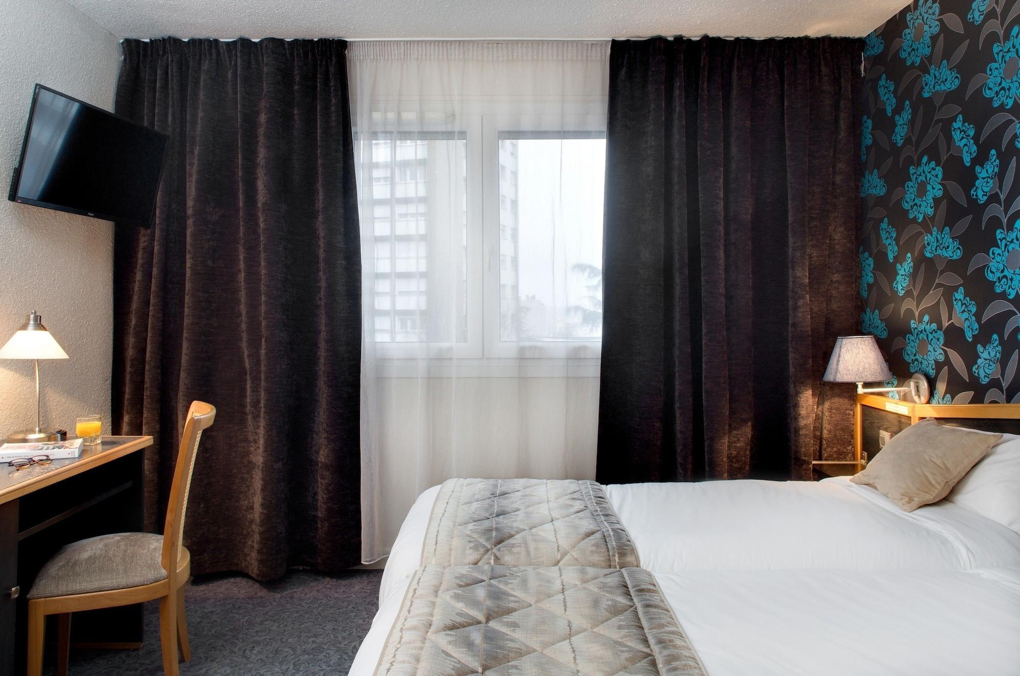 Logis Hotel Du Midi - Saint Etienne Sud Eksteriør bilde