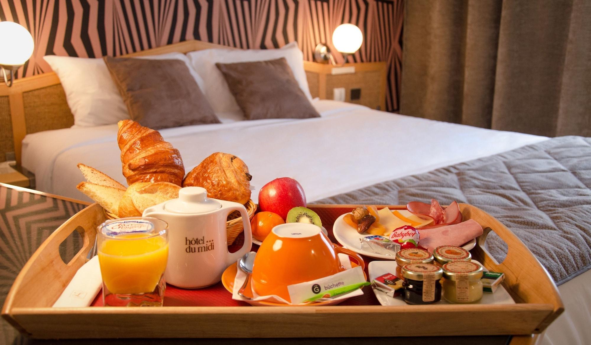 Logis Hotel Du Midi - Saint Etienne Sud Eksteriør bilde