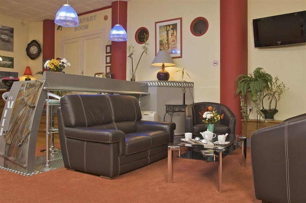 Logis Hotel Du Midi - Saint Etienne Sud Eksteriør bilde